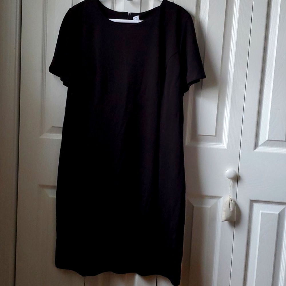 Brand new black Old Navy flare sleeve dress